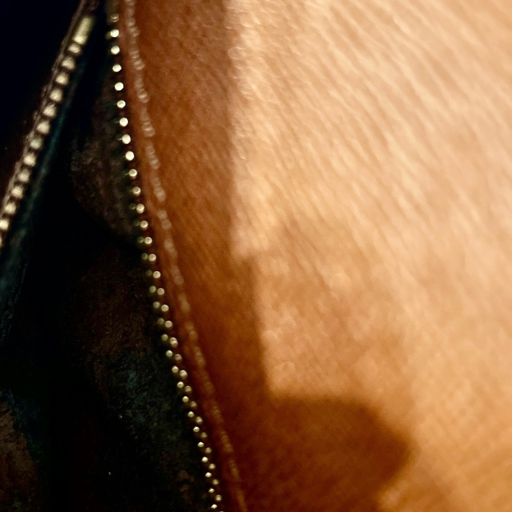 Authentic Louis Vuitton Monogram St Cloud Purse B… - image 3